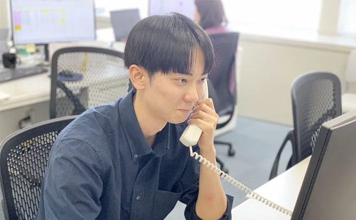 社員