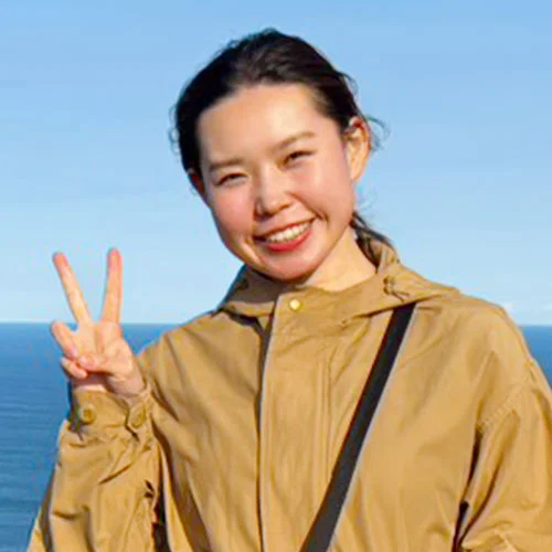 スタッフプロフィール