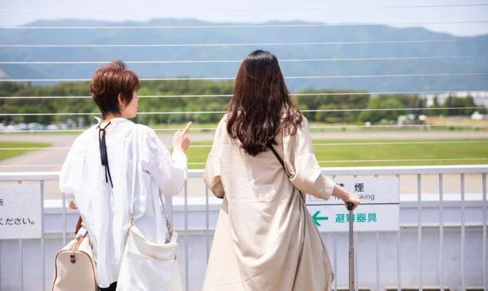 リゾートバイトで気をつけたい身だしなみポイント！服装やルール解説