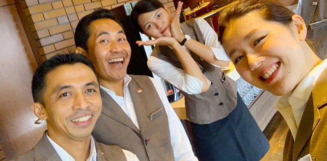 職種紹介 レストランホール全て