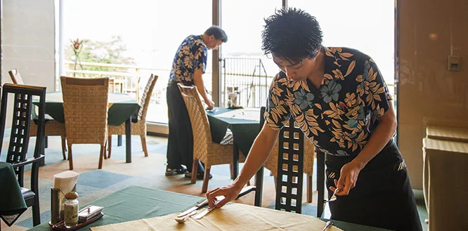 職種紹介 レストランホール全て