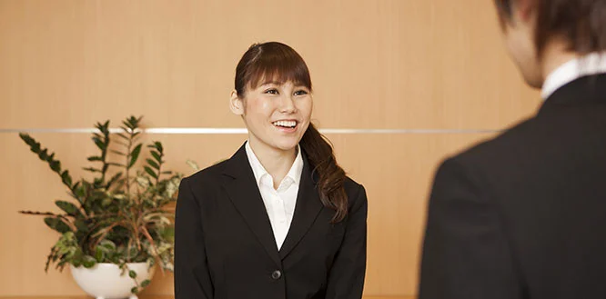 職種紹介 フロント・ベル全て