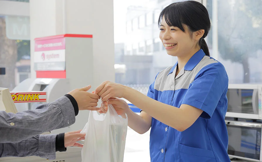 🍀安比高原【大型高原リゾート】開放的なロケーション＆温泉完備！未経験OK！通し勤務でめりはりバッチリ☆