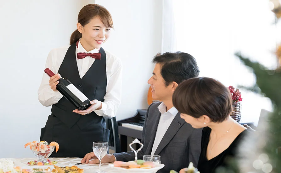 【北海道屈指のパウダースノー✨】≪無料リフト券＆レンタル割引≫休日は送迎バスで小樽の街へグルメ巡り♪