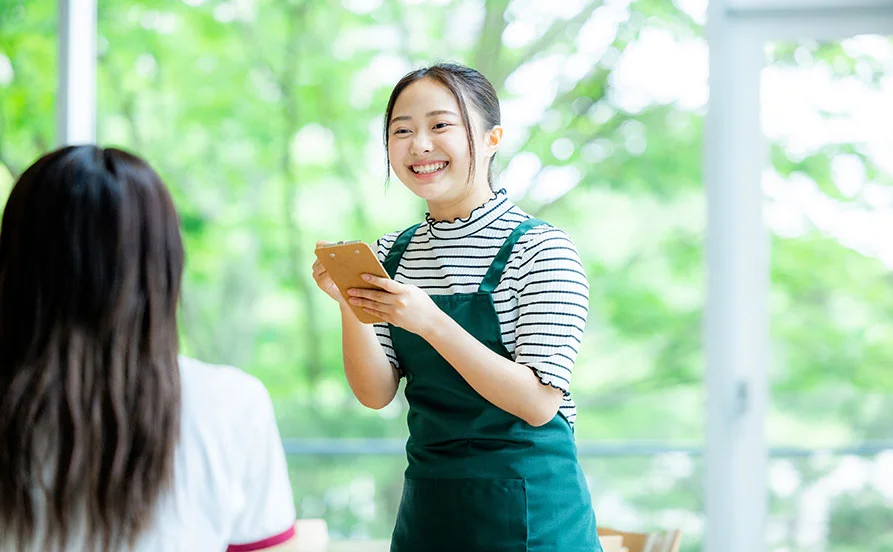 憧れの軽井沢エリアで暮らすように働こう✨高時給＆通し勤務☆ 寮費無料の個室タイプ