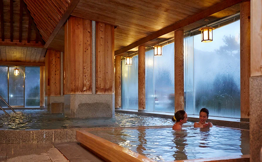 【奥飛騨の大自然に囲まれた癒しの温泉地✨】毎日温泉に入れて食事も無料！Wi-Fi完備の環境でお仕事